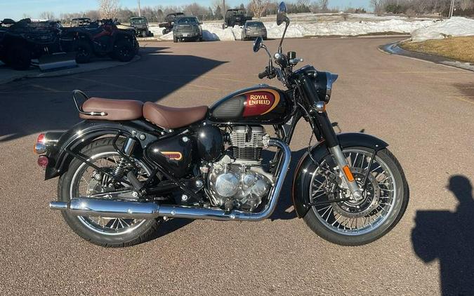 2022 Royal Enfield Classic 350 Review (17 Fast Facts)