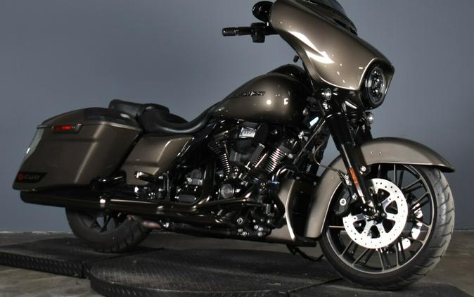 2021 Harley-Davidson CVO Street Glide