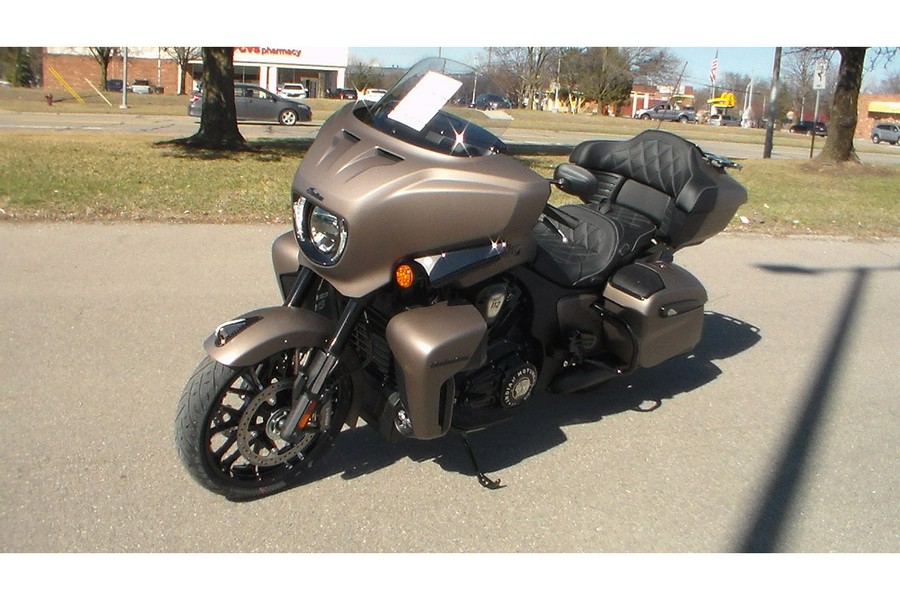 2025 Indian Motorcycle ROADMASTER POWERPLUS DRK HORSE 112 RA, 49ST Dark Horse®