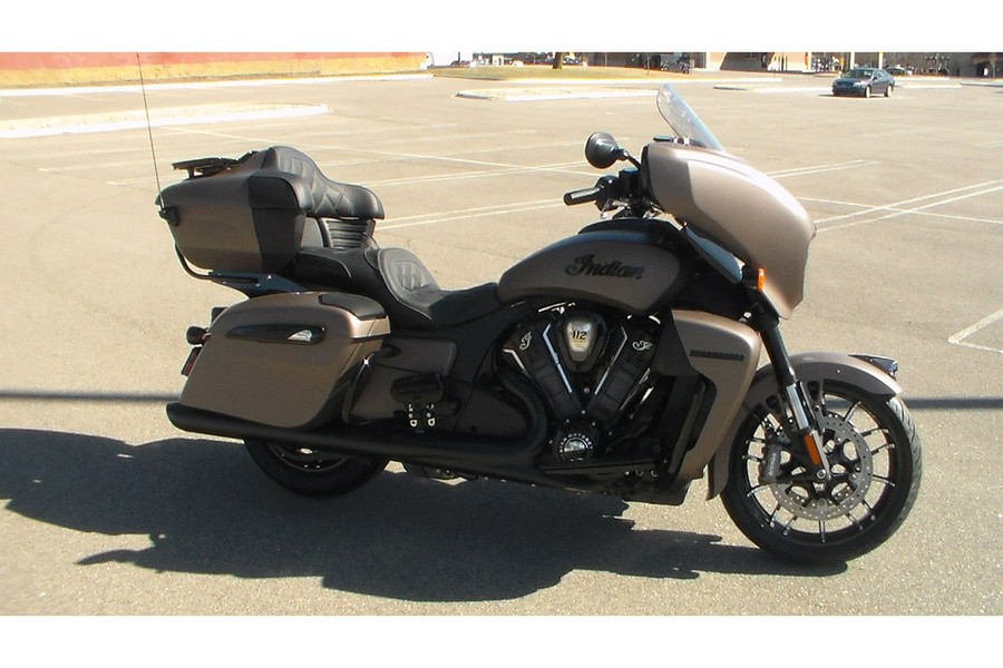 2025 Indian Motorcycle ROADMASTER POWERPLUS DRK HORSE 112 RA, 49ST Dark Horse®