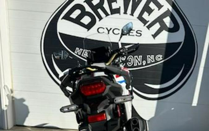 2025 Honda® Africa Twin Adventure Sports ES DCT
