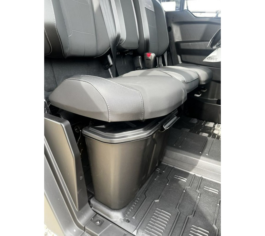 2026 Can-Am Defender MAX Limited HD11