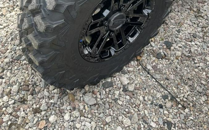 2026 Can-Am Defender MAX Limited HD11