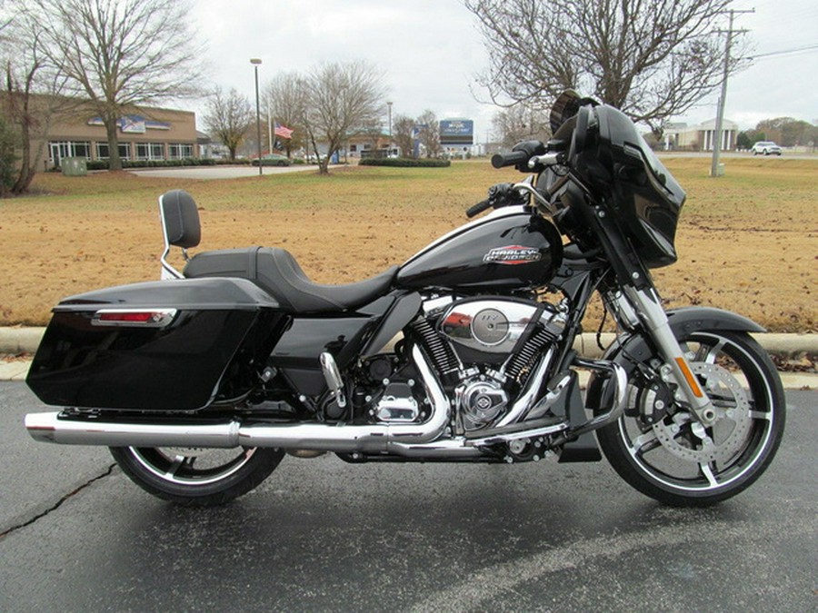 2026 Harley-Davidson Street Glide FLHX