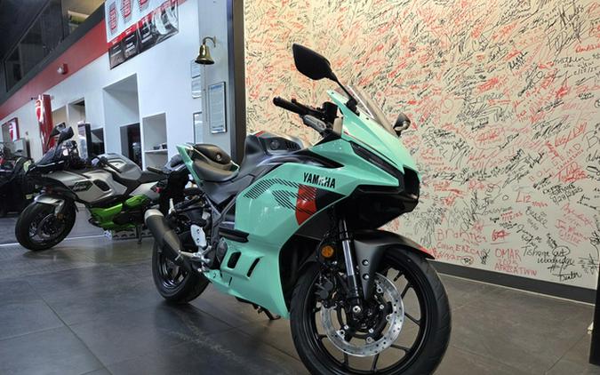2026 Yamaha YZF R3 ABS