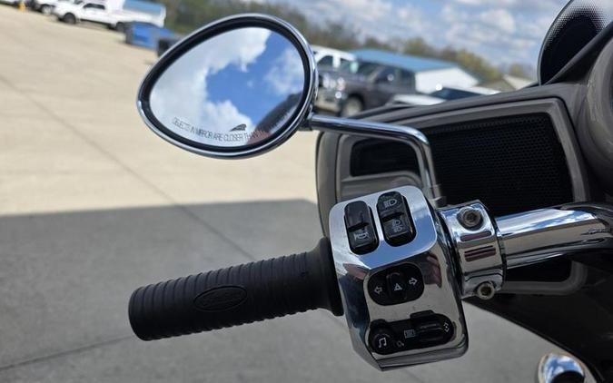 2022 Indian Motorcycle® Chieftain® Limited Silver Quartz Metallic