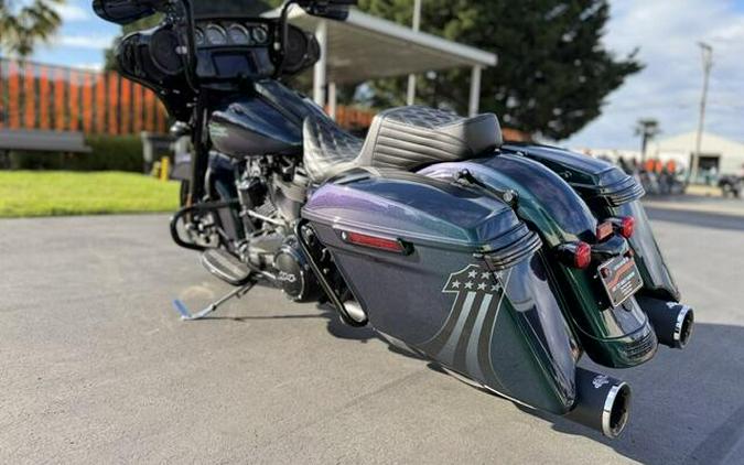 2021 Harley-Davidson Street Glide Special Snake Venom - Black Finish