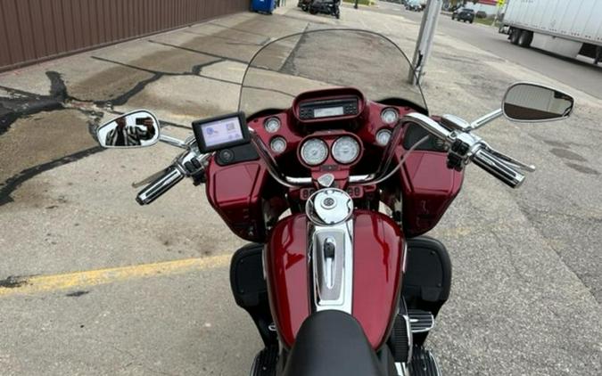 2011 Harley-Davidson® FLTRUSE - CVO™ Road Glide® Ultra