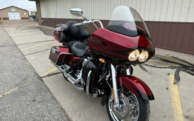 2011 Harley-Davidson® FLTRUSE - CVO™ Road Glide® Ultra