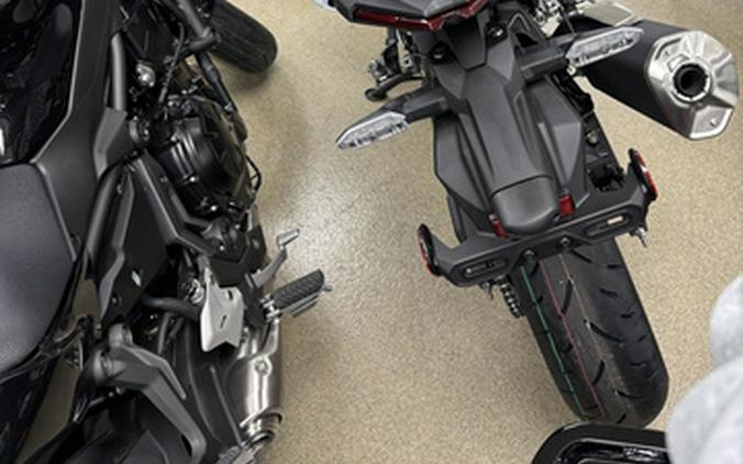 2026 Kawasaki Z500 SE ABS