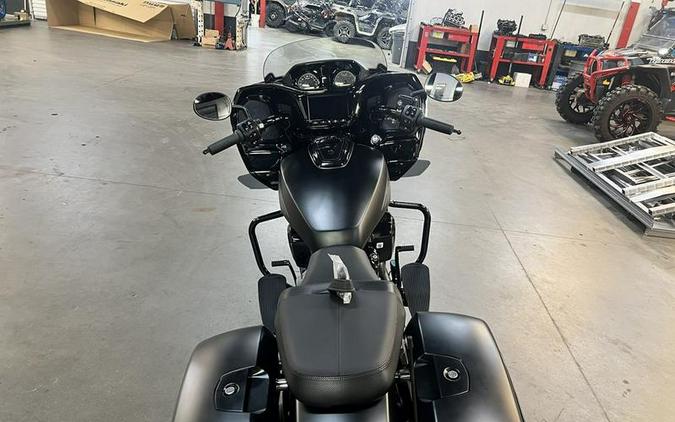 2026 Indian Motorcycle® Challenger® Dark Horse® 112 Black Smoke