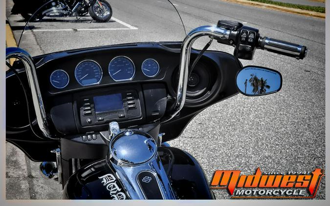 2019 Harley-Davidson® FLHT