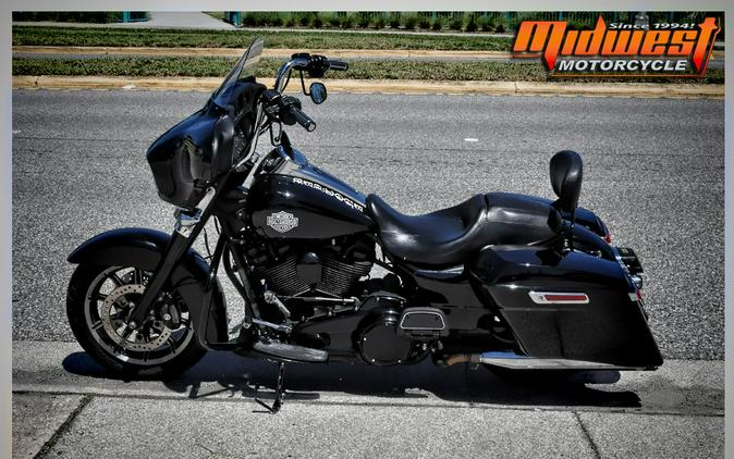 2019 Harley-Davidson® FLHT