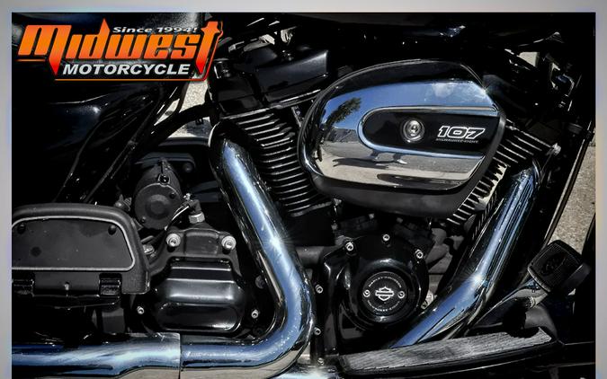 2019 Harley-Davidson® FLHT