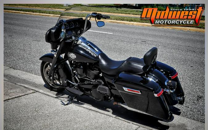 2019 Harley-Davidson® FLHT