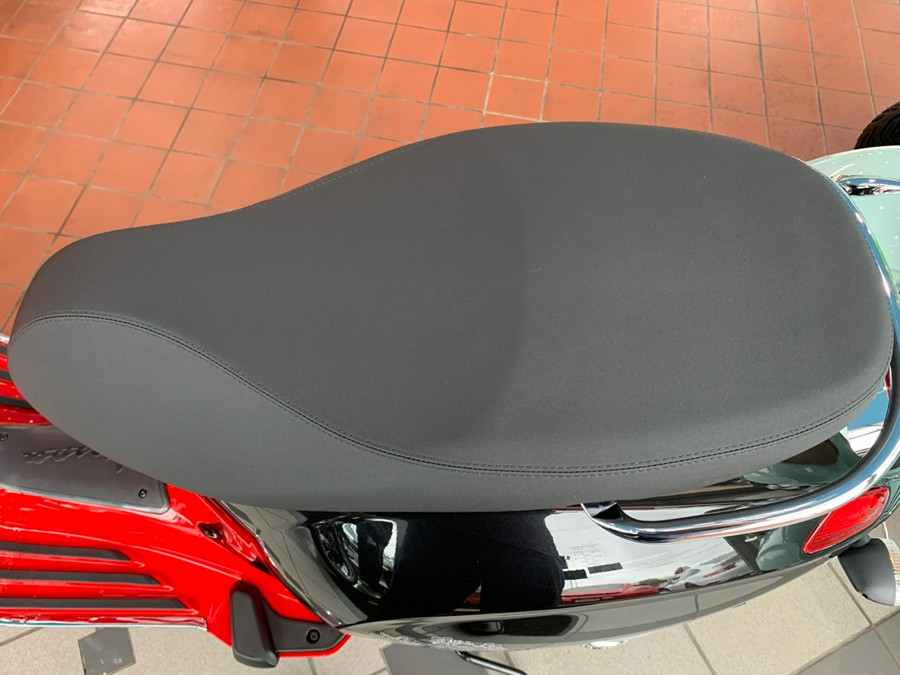 2023 VESPA Primavera 150 MICKEY MOUSE