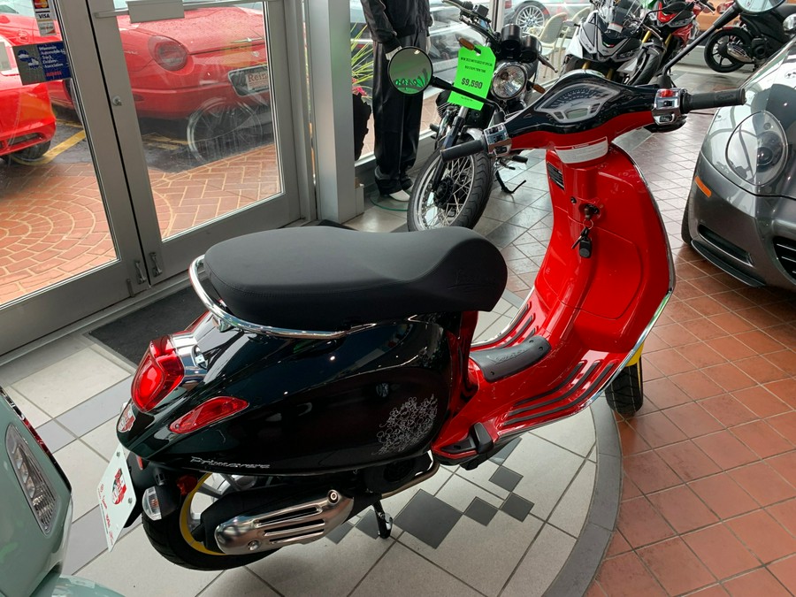 2023 VESPA Primavera 150 MICKEY MOUSE