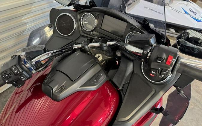 2018 Yamaha Star Venture Transcontinental Option Package