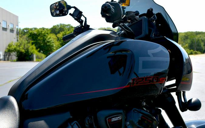 2025 Harley-Davidson® Pan America® 1250 ST Vivid Black