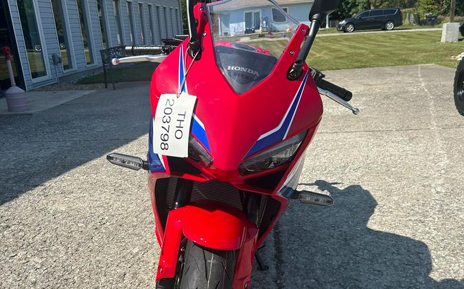 2026 Honda CBR650R E-Clutch