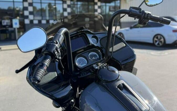 2022 Harley-Davidson Road Glide Limited Gunship Grey - Black Finish