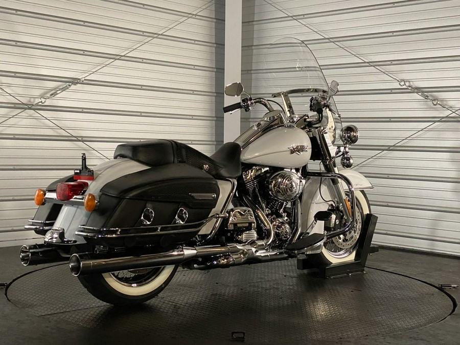 2013 Harley-Davidson® FLHRC - Road King® Classic