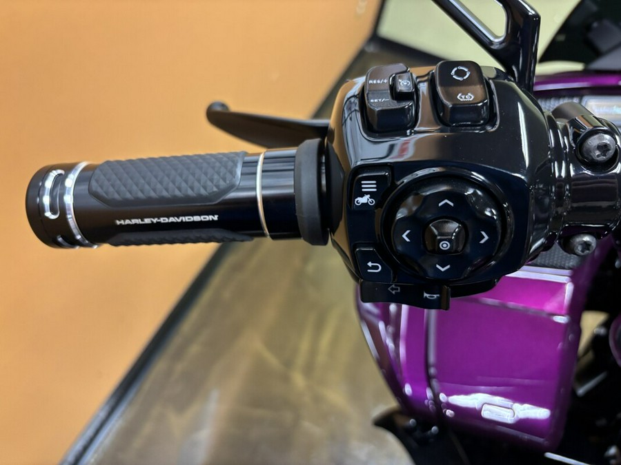 FLTRXSE 2025 CVO™ Road Glide™