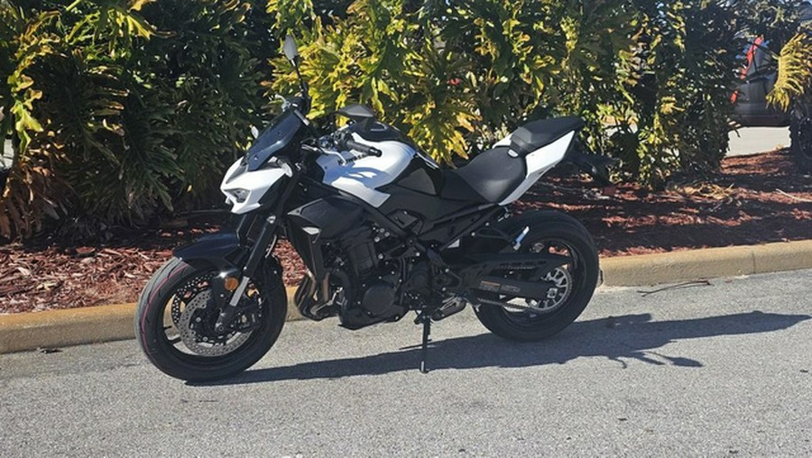2026 Kawasaki Z900 ABS