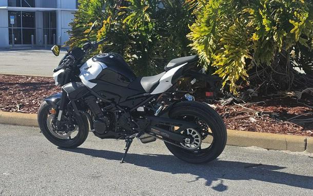 2026 Kawasaki Z900 ABS