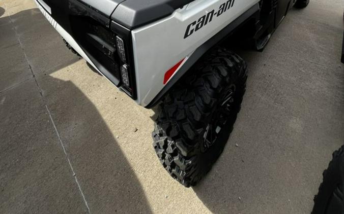 2026 Can-Am Defender MAX Limited HD11