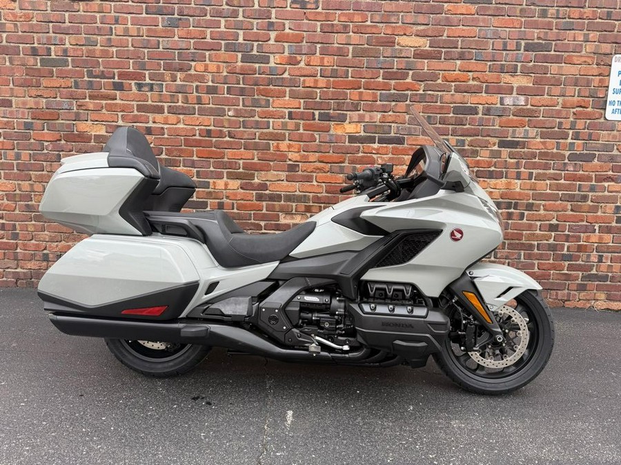 2026 Gold Wing Tour Automatic DCT - Honda