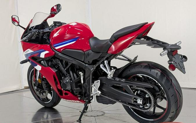 2026 Honda CBR650R E-Clutch