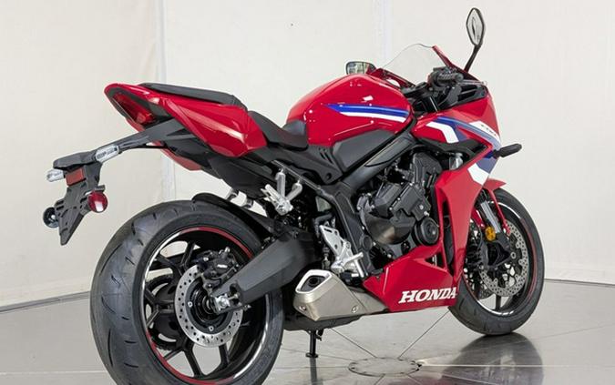 2026 Honda CBR650R E-Clutch