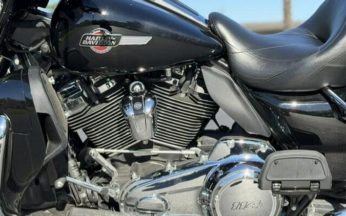 2023 Harley-Davidson Ultra Limited Vivid Black - Black Finish