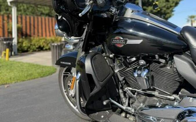 2023 Harley-Davidson Ultra Limited Vivid Black - Black Finish