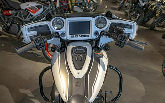 2024 Indian Motorcycle Chieftain® Dark Horse® with PowerBand Audio Package