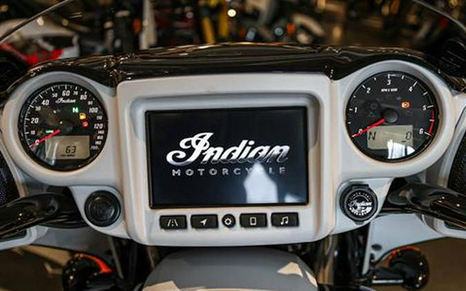 2024 Indian Motorcycle Chieftain® Dark Horse® with PowerBand Audio Package