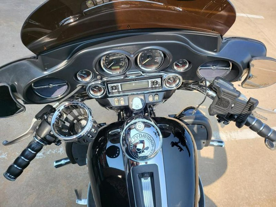 2013 Harley-Davidson® FLHTCU - Electra Glide® Ultra Classic®