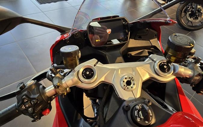 2026 Ducati Panigale V2