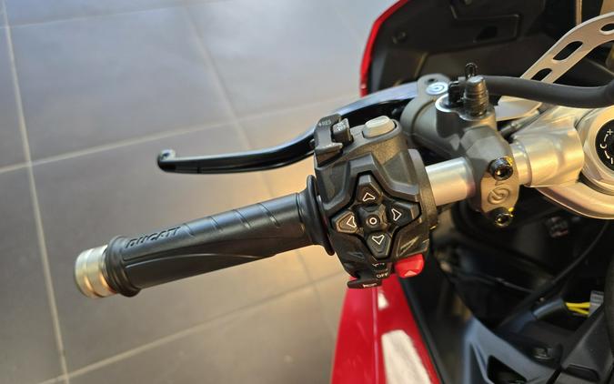 2026 Ducati Panigale V2