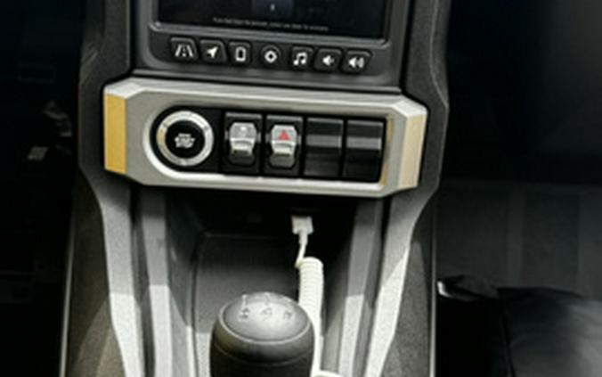 2022 Slingshot Slingshot SL - Moonlight Metallic White (MANUAL)