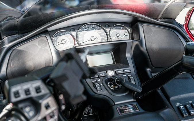2015 Honda Gold Wing Audio / Comfort