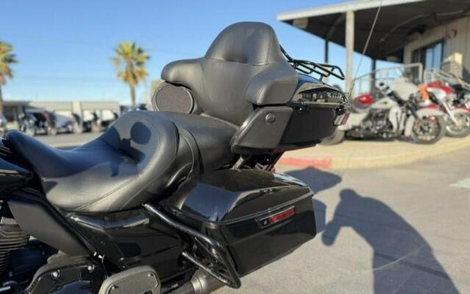 2023 Harley-Davidson Ultra Limited Vivid Black - Black Finish