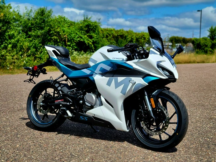 2022 CFMoto 300SS