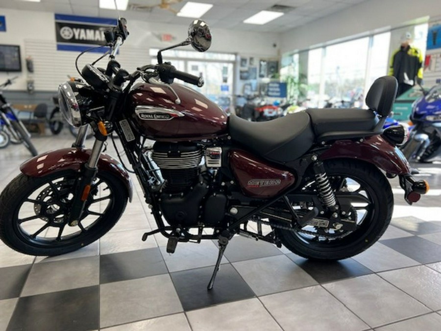 2023 Royal Enfield Meteor 350 Stellar Red