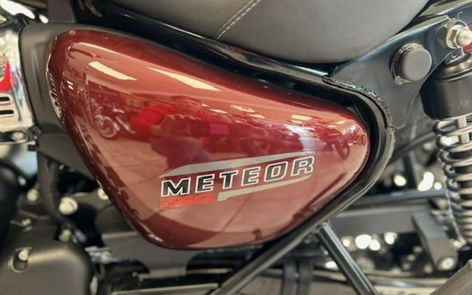 2023 Royal Enfield Meteor 350 Stellar Red