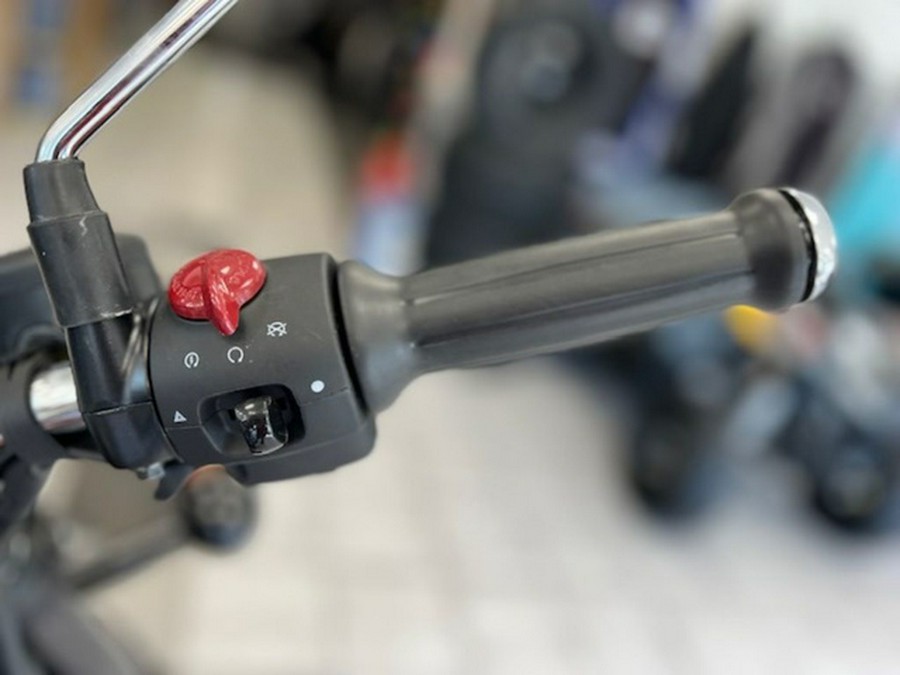 2023 Royal Enfield Meteor 350 Stellar Red