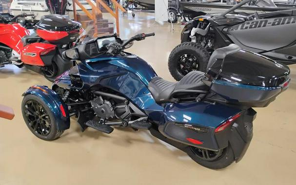 2024 Can-Am® Spyder F3 Limited Dark Wheels