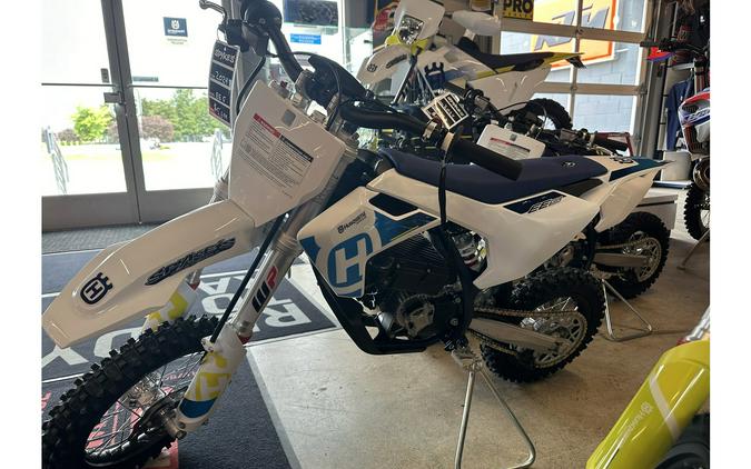 2024 Husqvarna Motorcycles EE - 5