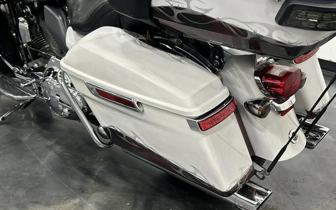 2015 HARLEY-DAVIDSON ULTRA LIMITED CVO